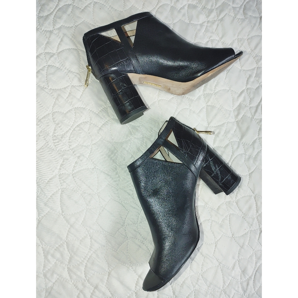✈️ Louise et Cie cut out heels
